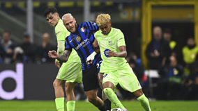 挪媒：哈兰德因曼奇尼摸屁股产生冲突，挪威队赛后庆祝至深夜（挪威媒体：哈兰德与曼奇尼因拍臀发生争执，挪威队赛后庆祝至深夜）