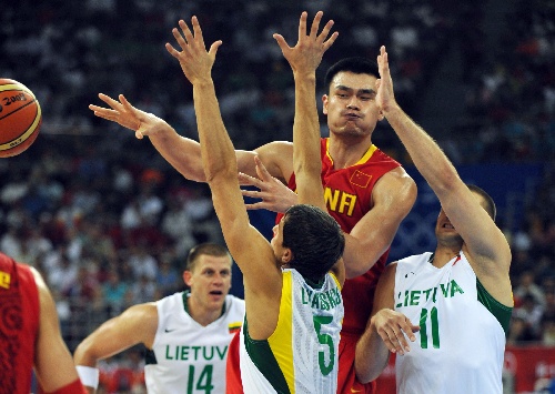 科尔：这是一个用表现说话的联盟，你得用表现告诉我你多努力（科尔：在这个联盟，只有表现能让我看到你有多努力）