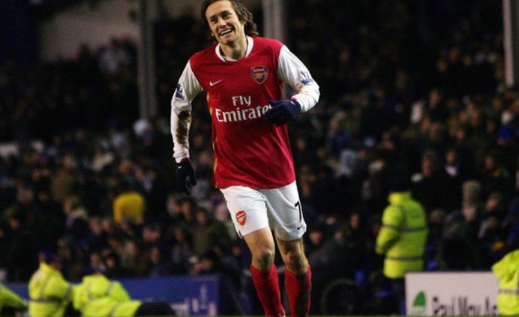 多特vs门兴：吉拉西搭档阿德耶米，布兰特、格罗斯出战（多特战门兴：吉拉西携手阿德耶米，布兰特与格罗斯出战）