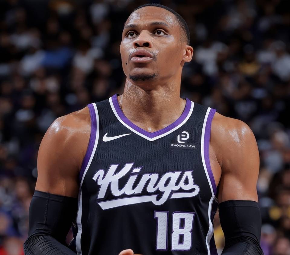 所有人都来欣赏刘亦菲阿布扎比8s换轮胎…老公姐这块！（刘亦菲在阿布扎比8秒换胎，全场惊呼！）