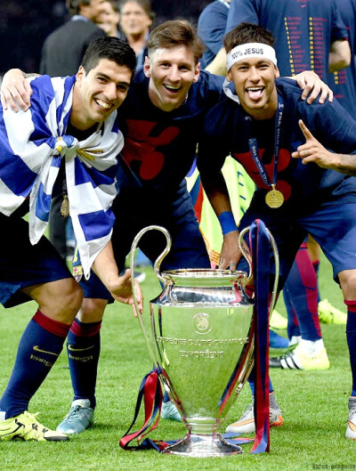 媒体人：徐正源工资从中甲70万美元，逐步涨至280万美元（媒体人称：徐正源薪资已从中甲70万美元升至280万美元）