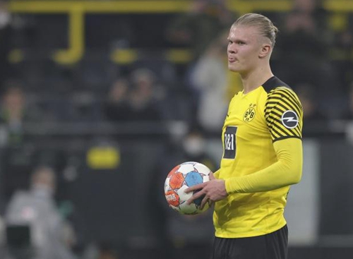 中超土帅成绩：韩鹏半程接手拿第5，曲刚半程接手未能保级（中超本土教练成绩对比：韩鹏半程上任跻身第5，曲刚同期接手仍未保级）