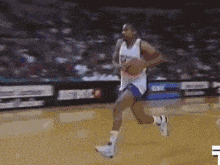 斯通斯：改打五后卫是教练的临场决定；真为福登感到开心（斯通斯：五后卫是教练临时调整，我真心为福登高兴）