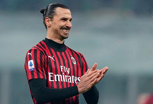 曼联对非洲杯征召的立场在伯恩茅斯混乱中：阵容悬而未决，阿莫林如何应对？（伯恩茅斯乱局之际，曼联非洲杯征召立场成焦点：阵容未定，阿莫林如何破局？）