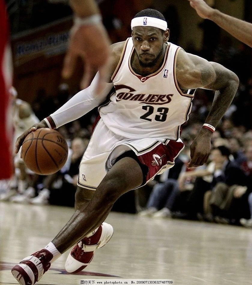 林德洛夫：切尔西实力非常强，我们必须充分准备拿出最高水准（林德洛夫：切尔西实力雄厚，我们必须做好准备踢出最高水准）