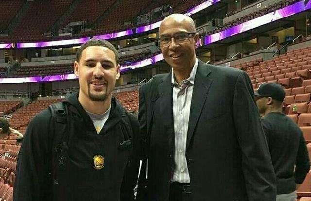 动漫展示欧冠新一轮第一比赛日的结果：（以动漫形式呈现欧冠新一轮首个比赛日赛果）