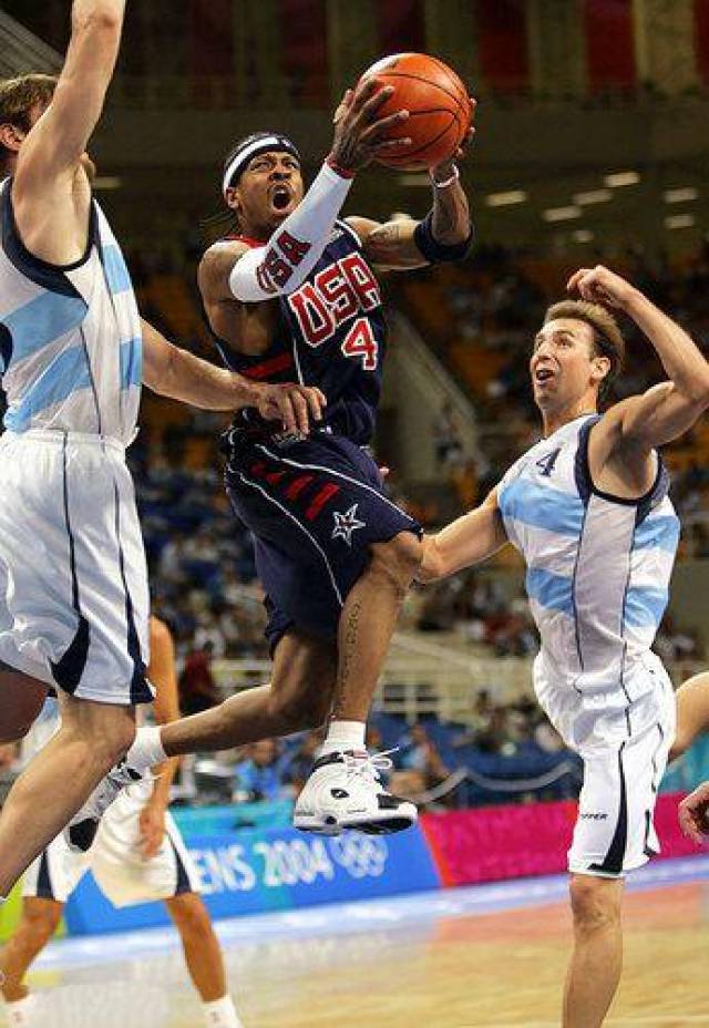 掘金约基奇三双球队大胜快船（约基奇砍三双，掘金大胜快船）