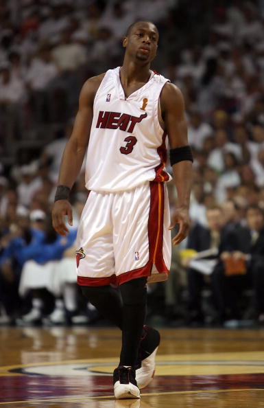 今年NBA杯决赛吸引307万观众，相较于23年下降33%（NBA杯今年决赛仅吸引307万观众，较2023年减少33%）