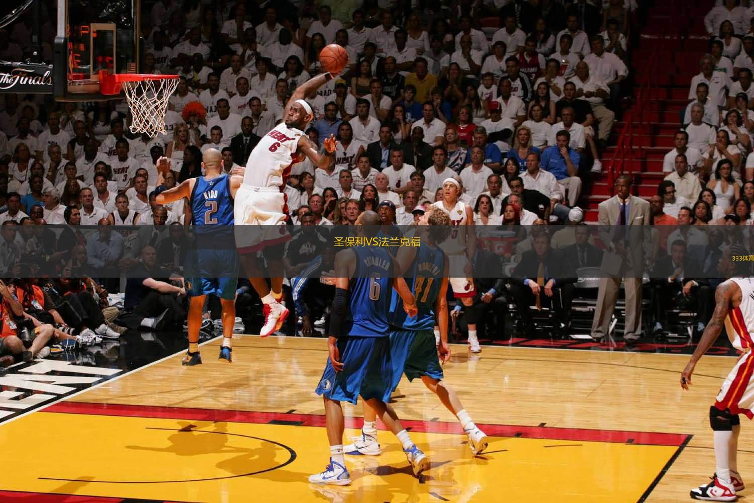 40多位体操爱好者在厦考级！难？并不难（厦门40余名体操爱好者参加考级：难吗？其实不难）