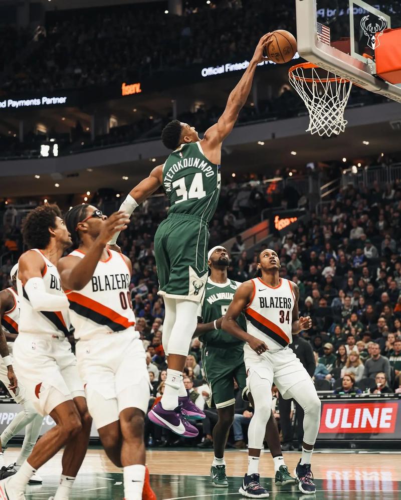 本菲卡1-1葡体，贡萨尔维斯、苏达科夫破门，普雷斯蒂安尼染红（本菲卡1-1葡体：贡萨尔维斯、苏达科夫建功，普雷斯蒂安尼红牌离场）