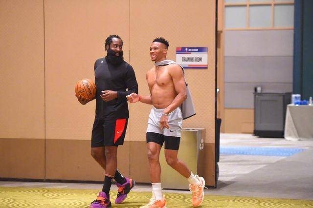 打满15年，勇士的二轮惊喜！（征战十五载，勇士二轮秀惊喜来袭！）