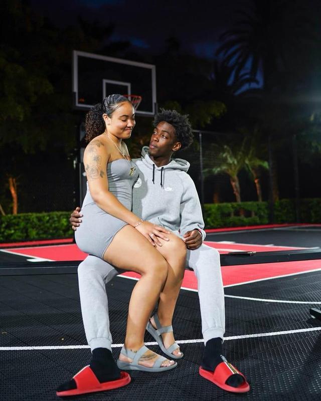 德甲半场：特雷破门，佩奇诺维奇扳平，沃尔夫斯堡1-1弗赖堡（德甲半场战报：特雷先拔头筹，佩奇诺维奇扳平，沃尔夫斯堡1-1弗赖堡）